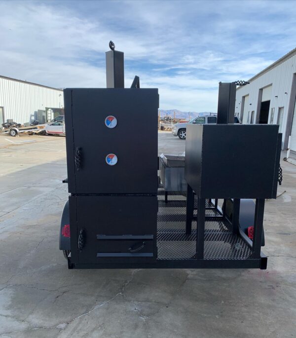 🔥 250-Gallon Offset Smoker with Insulated Firebox, Wood Storage & Santa Maria Grill - Image 6