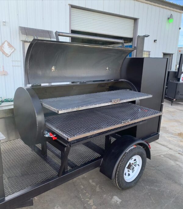 🔥 250-Gallon Offset Smoker with Insulated Firebox, Wood Storage & Santa Maria Grill - Image 5